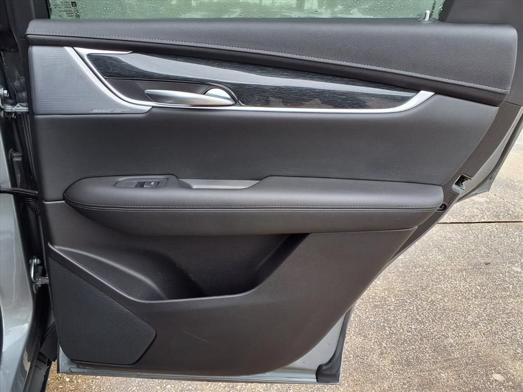 2023 Cadillac XT5 FWD Premium Luxury