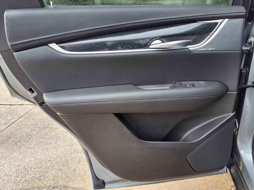 2023 Cadillac XT5 FWD Premium Luxury