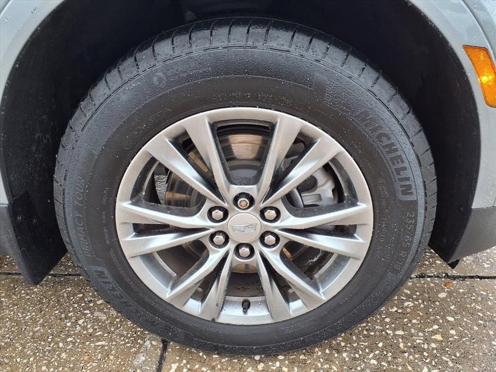 2023 Cadillac XT5 FWD Premium Luxury