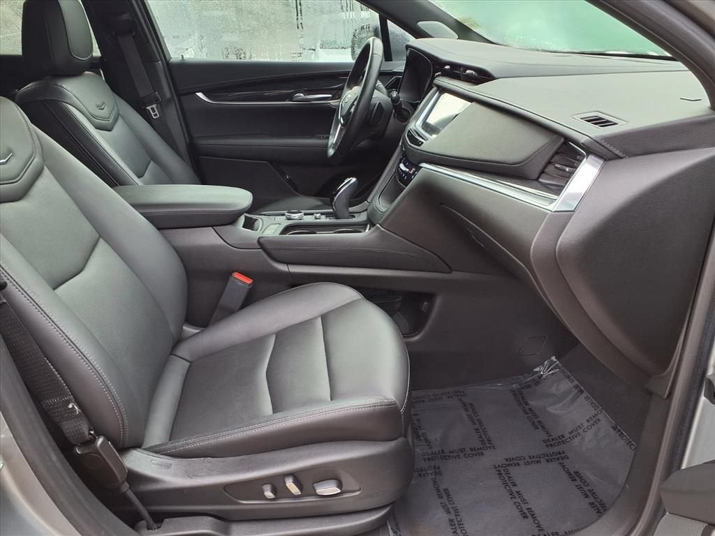 2023 Cadillac XT5 FWD Premium Luxury