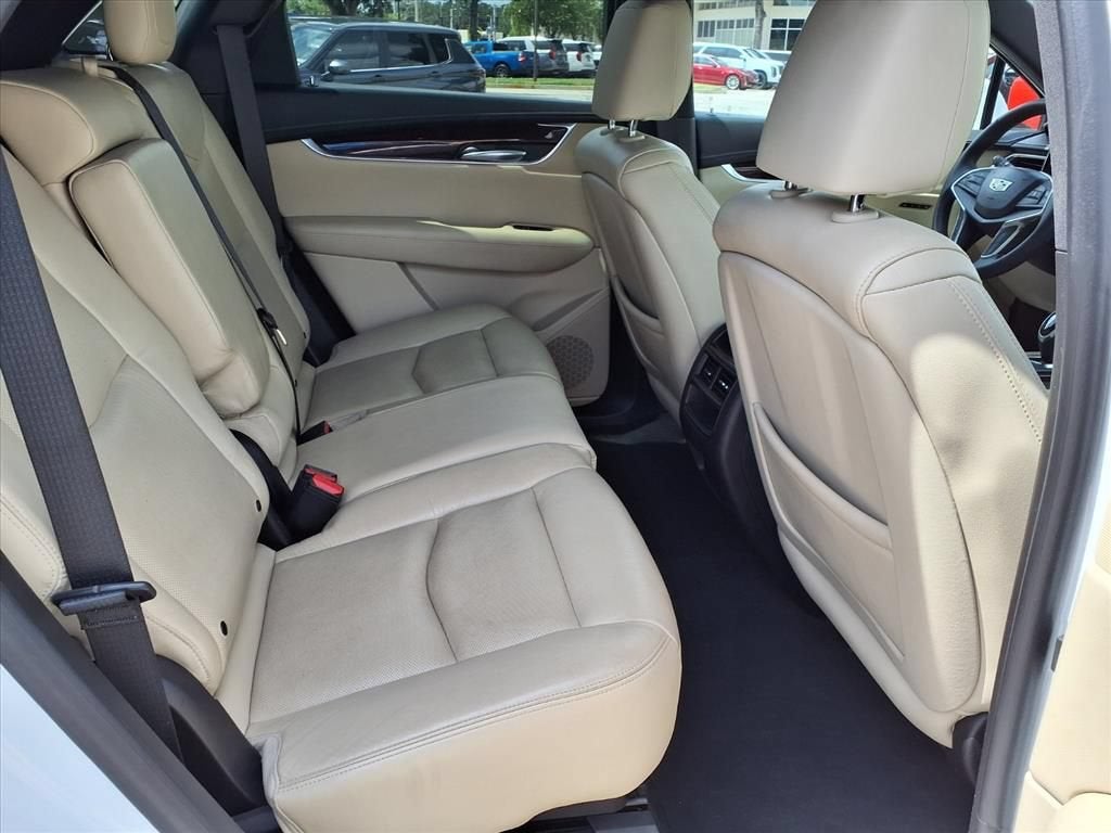 2017 Cadillac XT5 Premium Luxury FWD