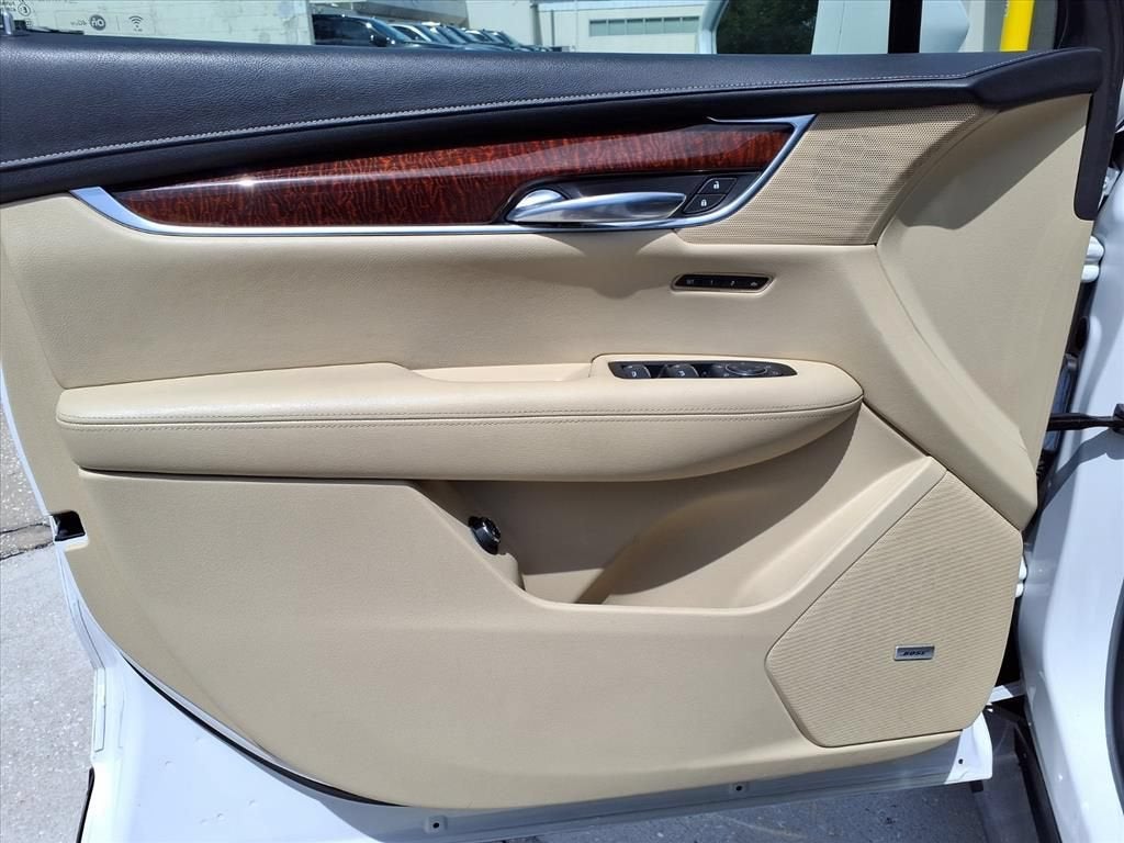 2017 Cadillac XT5 Premium Luxury FWD