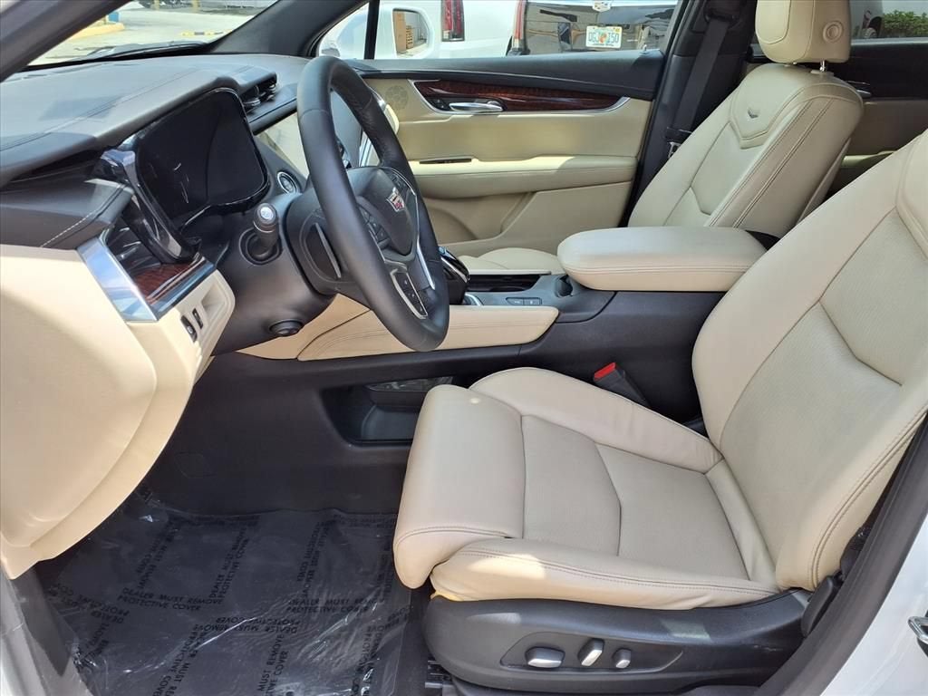 2017 Cadillac XT5 Premium Luxury FWD