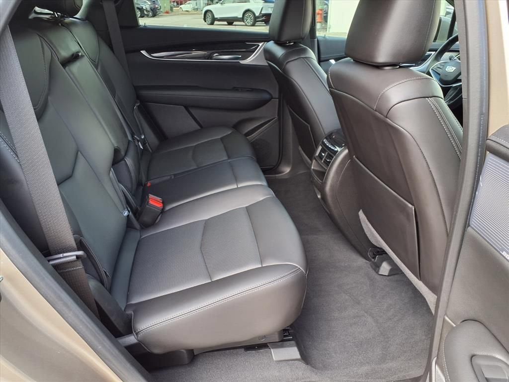 2023 Cadillac XT5 FWD Premium Luxury