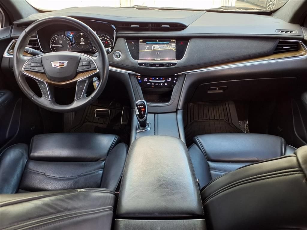 2017 Cadillac XT5 Platinum AWD