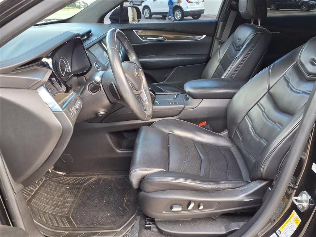 2017 Cadillac XT5 Platinum AWD