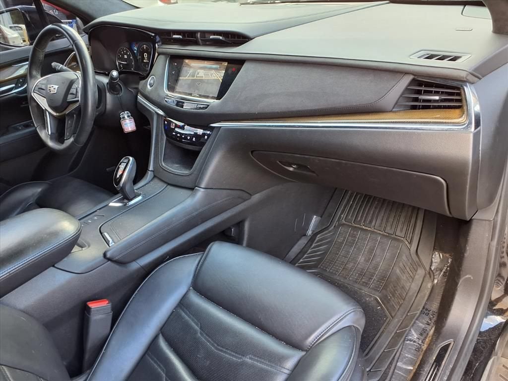 2017 Cadillac XT5 Platinum AWD