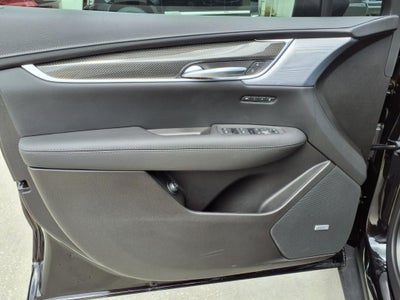 2025 Cadillac XT5 Sport