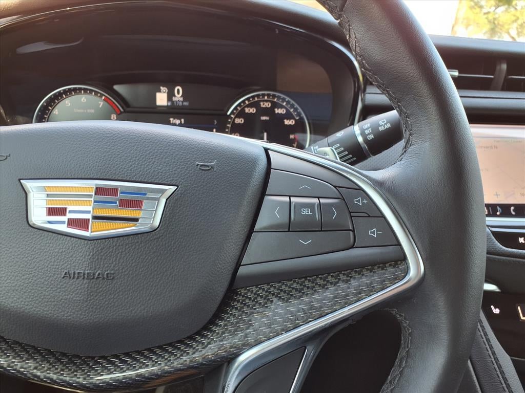 2023 Cadillac XT5 Sport