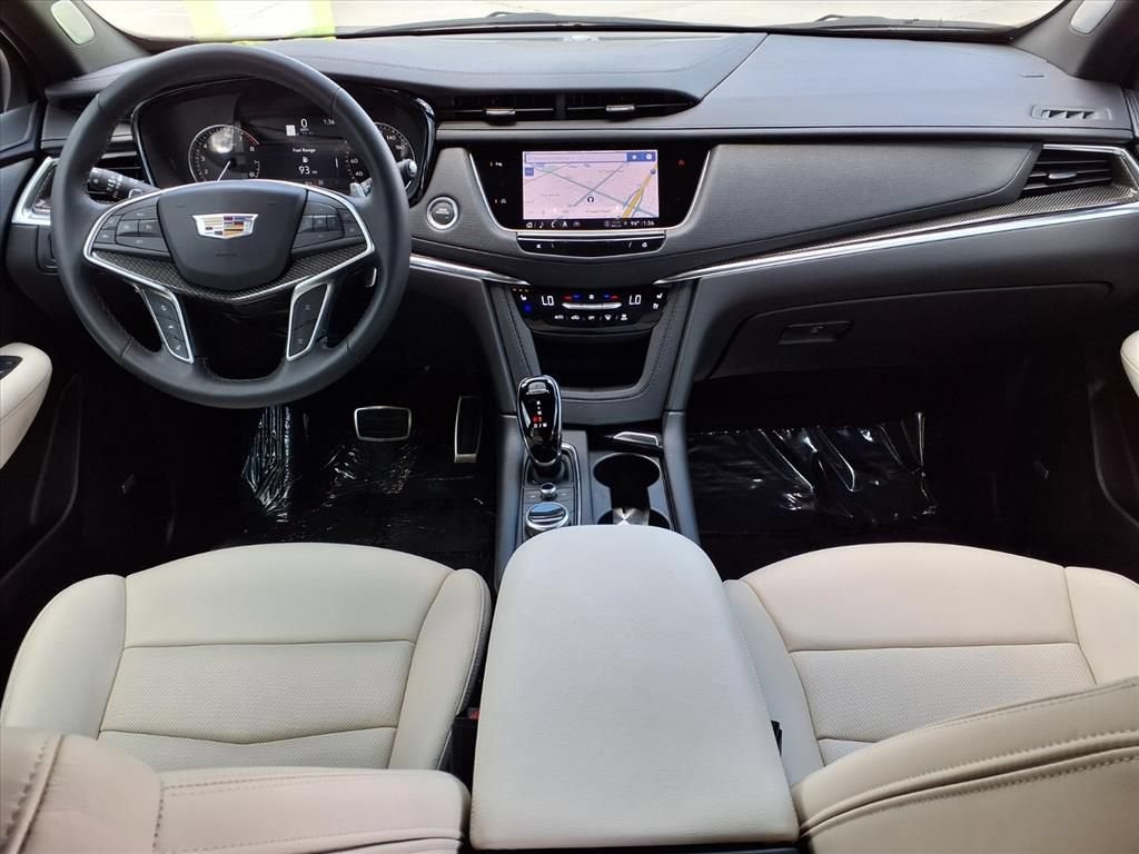 2025 Cadillac XT5 Sport