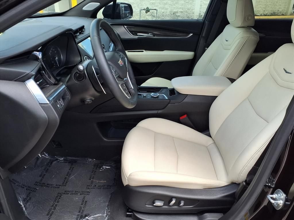 2025 Cadillac XT5 Sport
