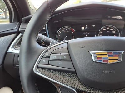 2025 Cadillac XT5 Sport
