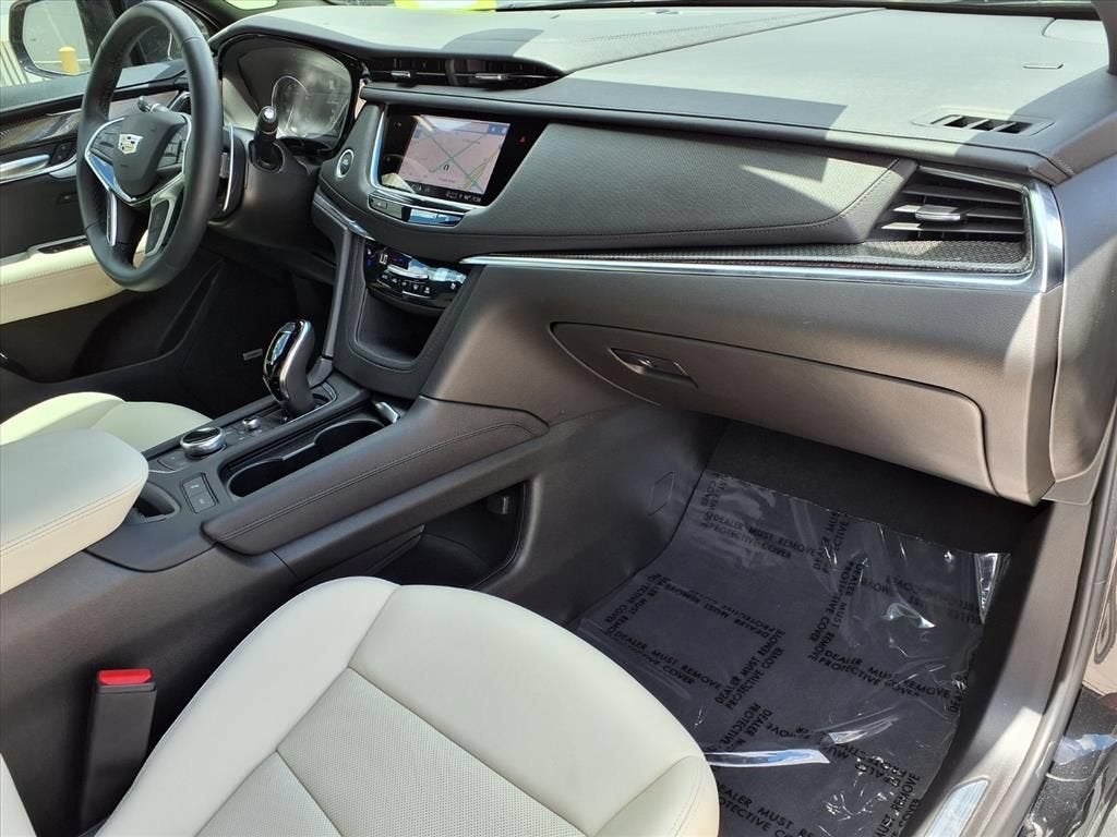 2025 Cadillac XT5 Sport