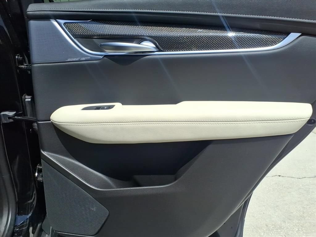2026 Cadillac XT5 Sport