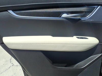 2026 Cadillac XT5 Sport