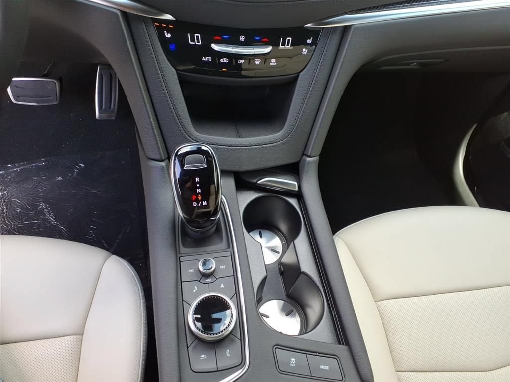 2026 Cadillac XT5 Sport