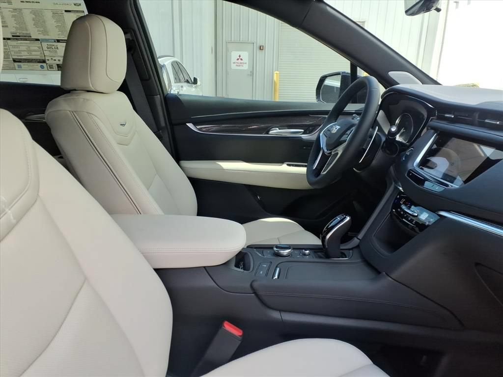 2026 Cadillac XT5 Sport