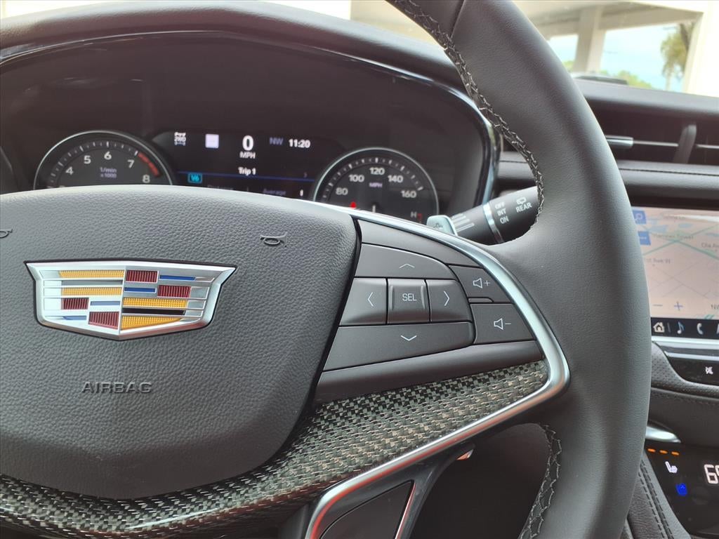 2026 Cadillac XT5 Sport