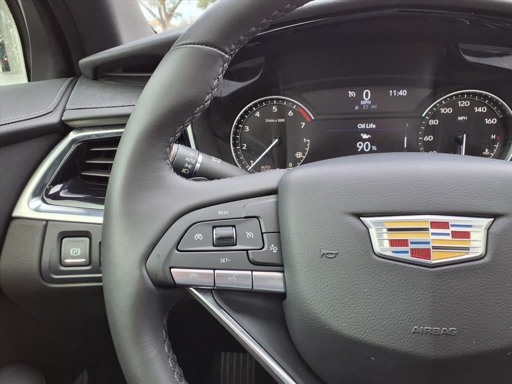 2024 Cadillac XT6 Luxury