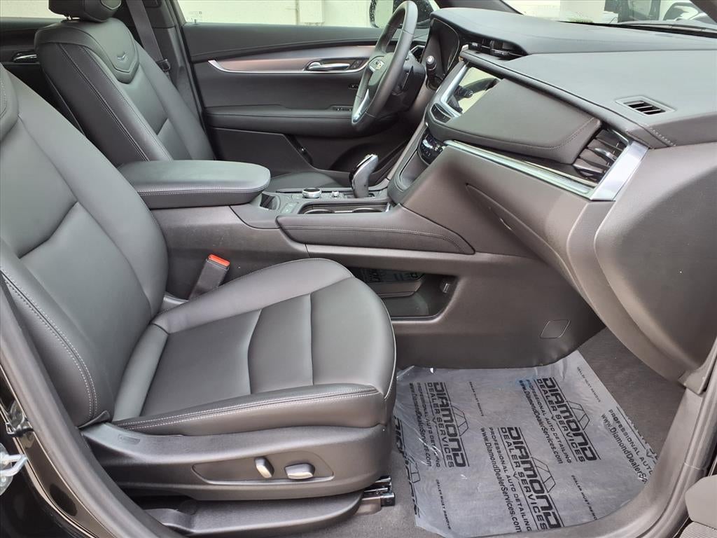 2024 Cadillac XT6 Luxury