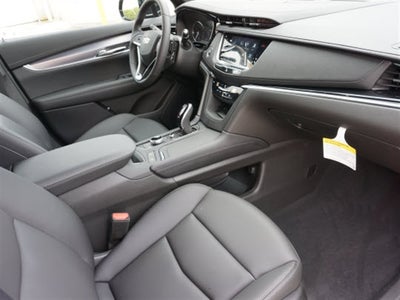 2025 Cadillac XT6 Luxury