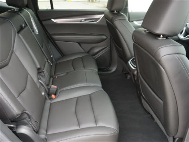 2025 Cadillac XT6 Luxury