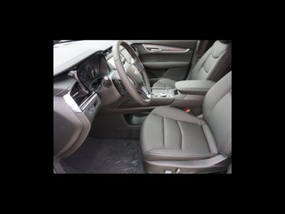 2025 Cadillac XT6 Luxury