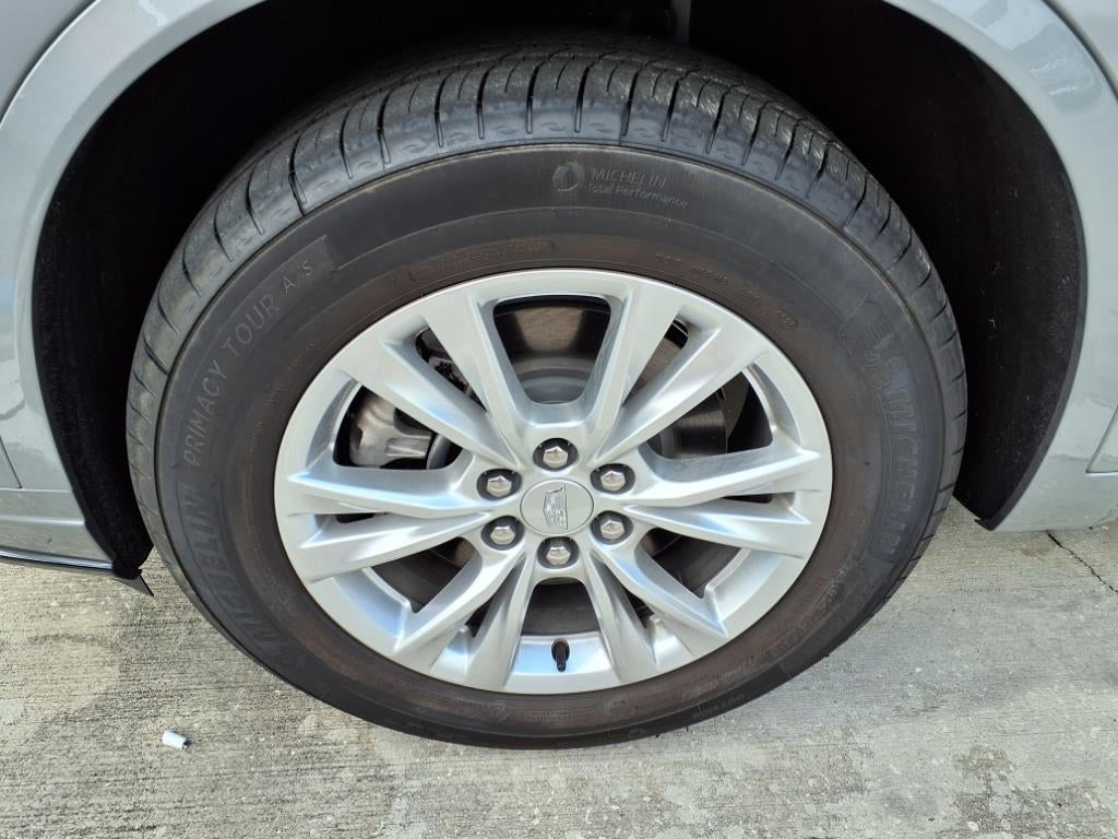 2025 Cadillac XT6 Luxury