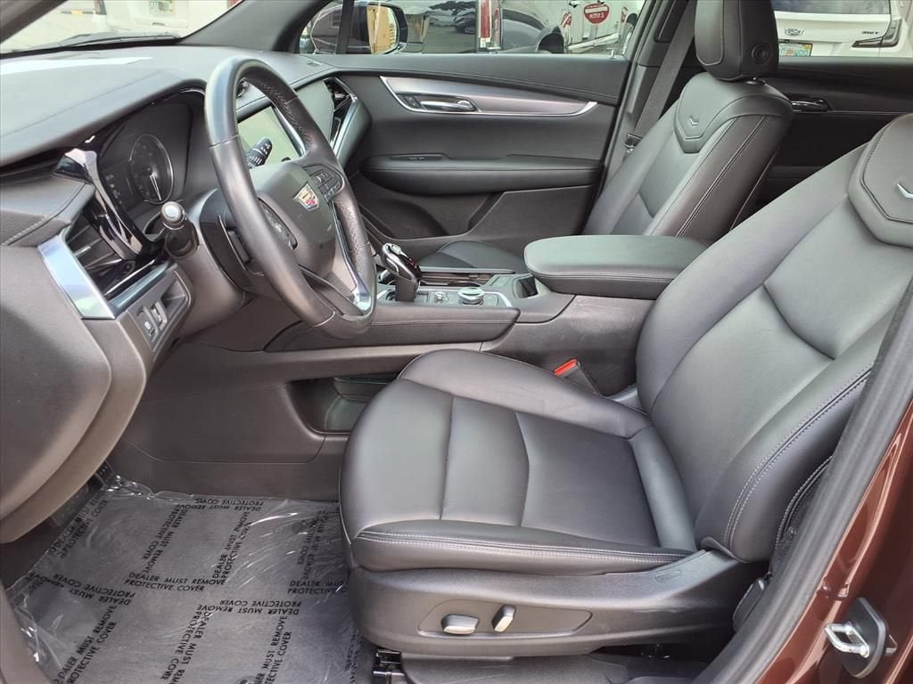 2023 Cadillac XT6 FWD Luxury