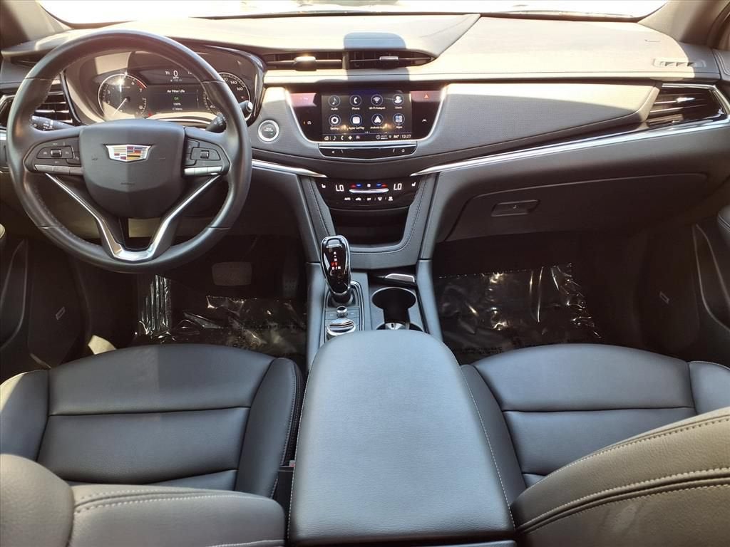 2024 Cadillac XT6 Luxury
