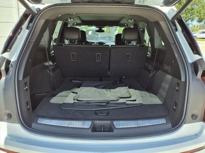 2024 Cadillac XT6 Luxury