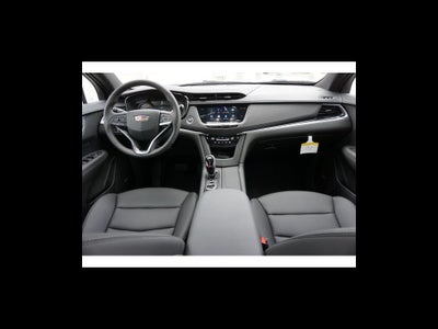 2025 Cadillac XT6 Luxury