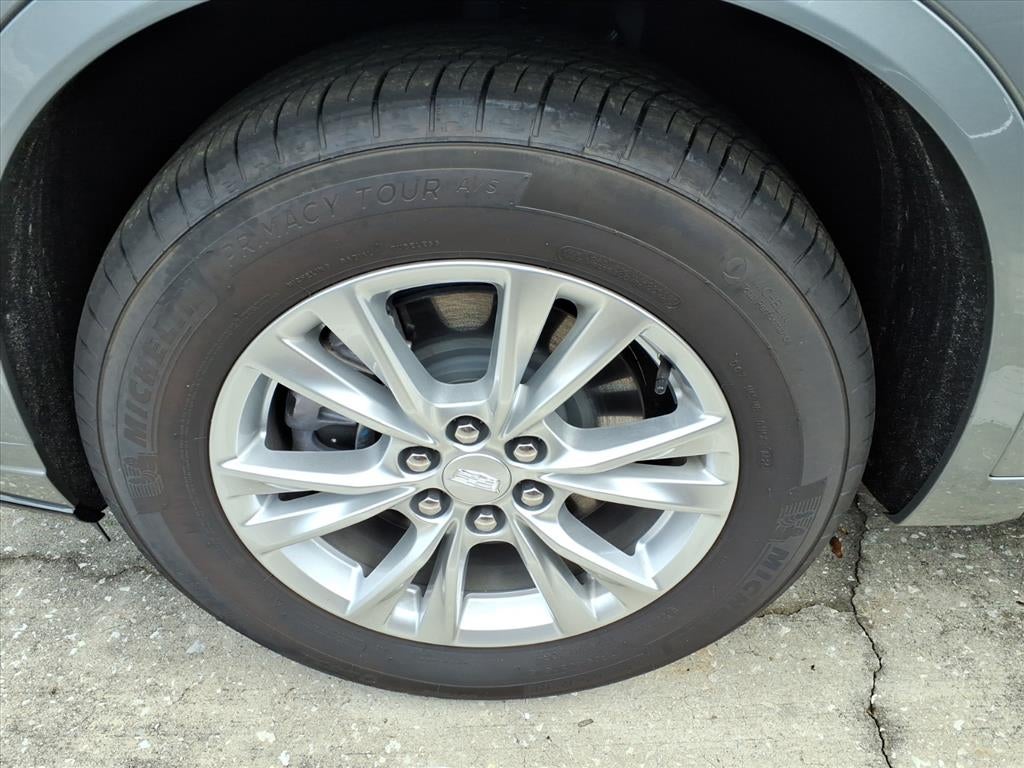 2025 Cadillac XT6 Luxury