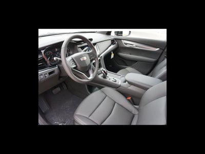 2025 Cadillac XT6 Luxury