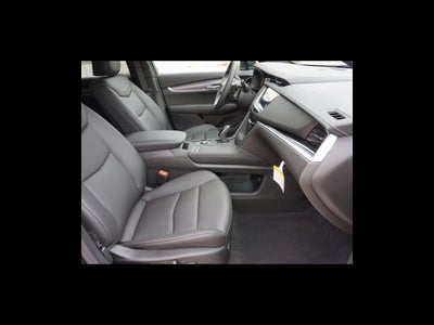 2025 Cadillac XT6 Luxury