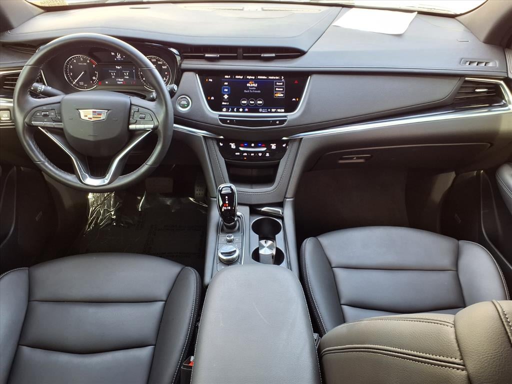 2024 Cadillac XT6 Luxury