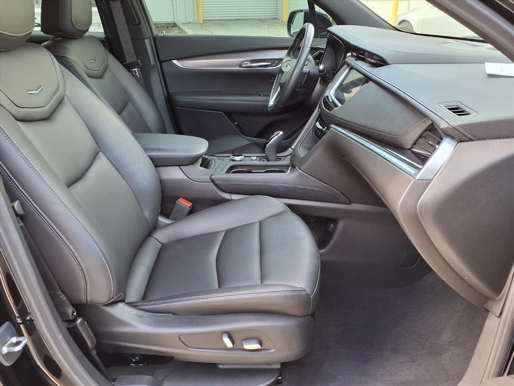 2024 Cadillac XT6 Luxury