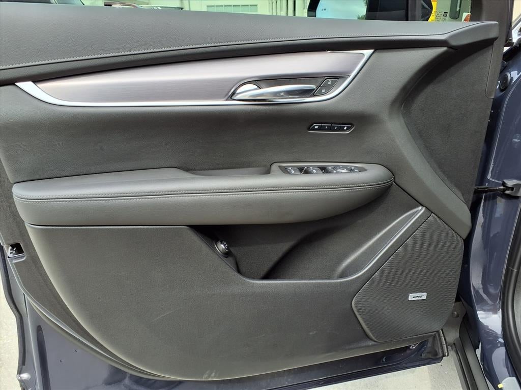 2025 Cadillac XT6 Luxury