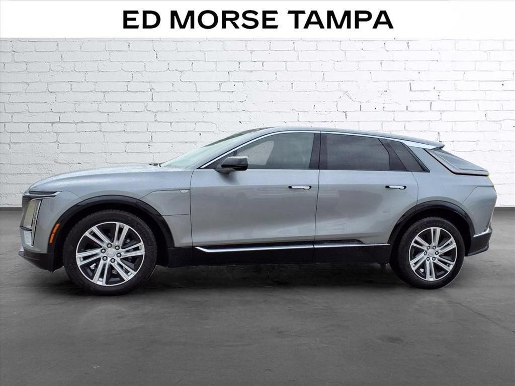 2024 Cadillac LYRIQ Tech