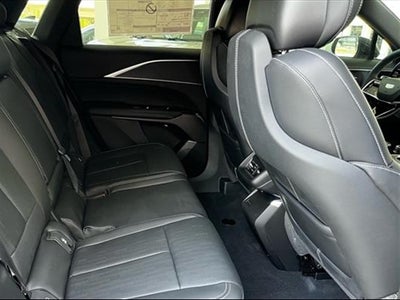 2025 Cadillac LYRIQ Luxury 1