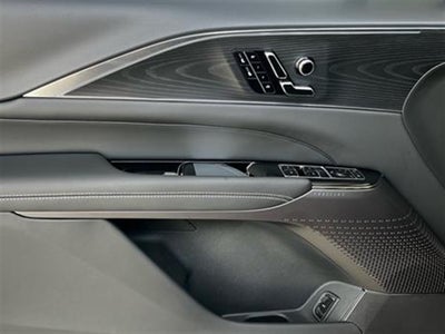 2025 Cadillac LYRIQ Luxury 1