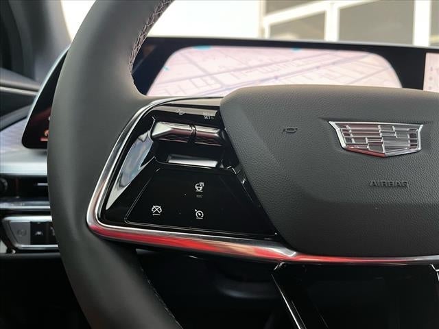 2025 Cadillac LYRIQ Luxury 1