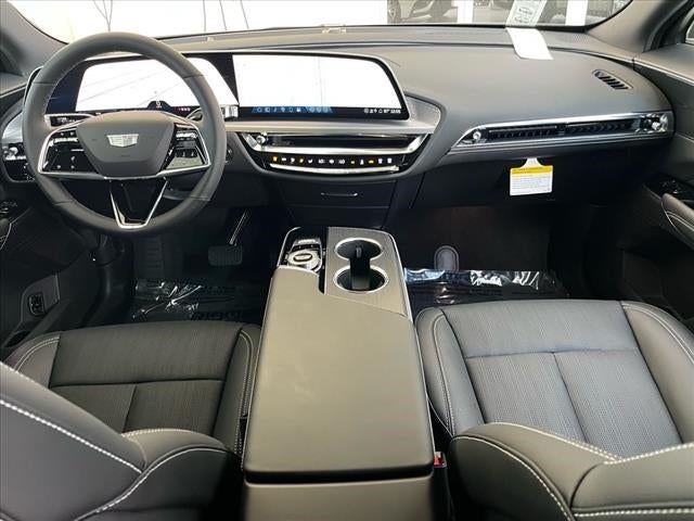 2025 Cadillac LYRIQ Luxury 1