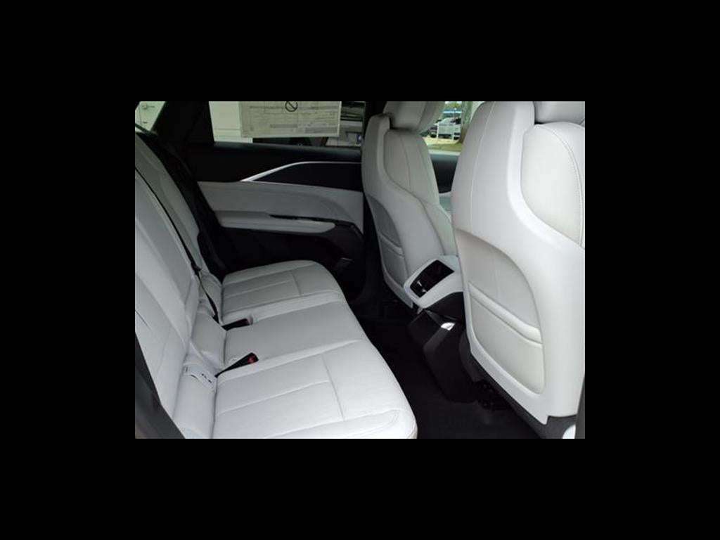 2025 Cadillac LYRIQ Luxury 1