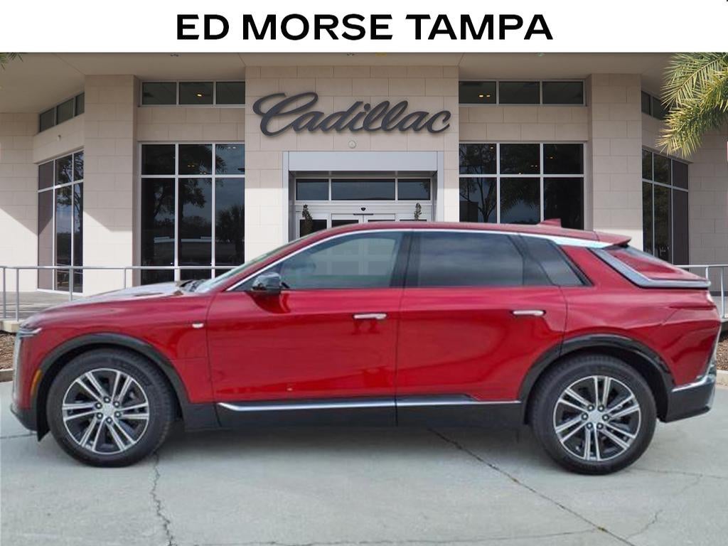 2025 Cadillac LYRIQ Luxury 1