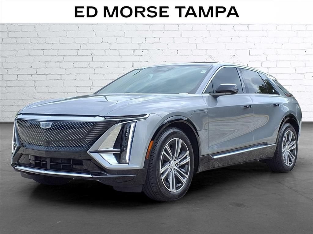2024 Cadillac LYRIQ Luxury 1