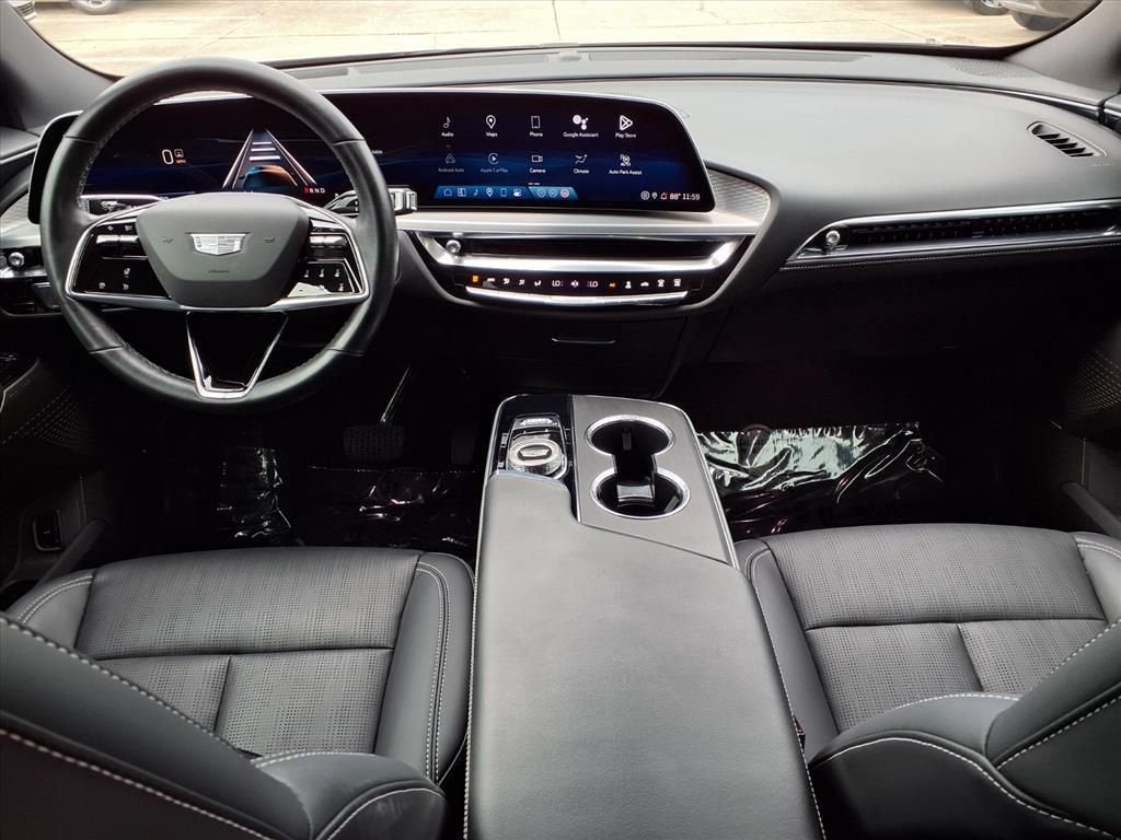 2024 Cadillac LYRIQ Luxury 1