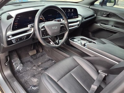 2024 Cadillac LYRIQ Luxury 1