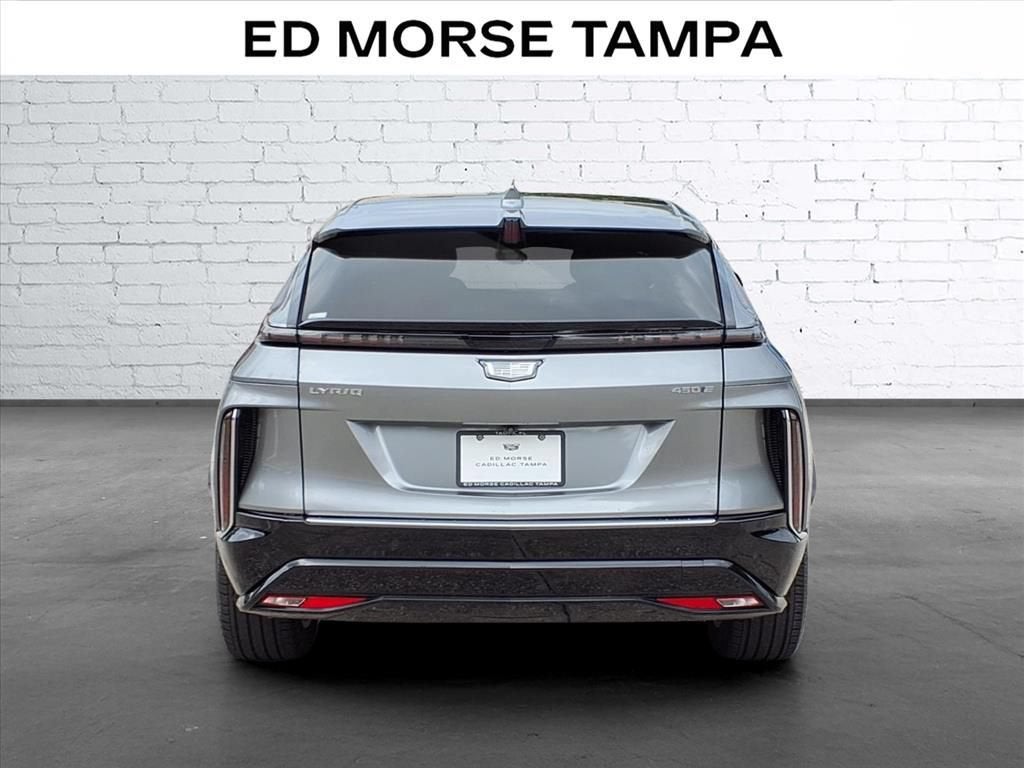 2024 Cadillac LYRIQ Luxury 1