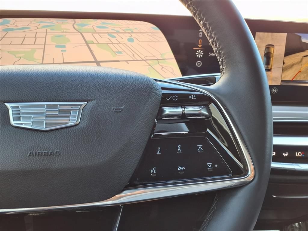 2024 Cadillac LYRIQ Luxury 1